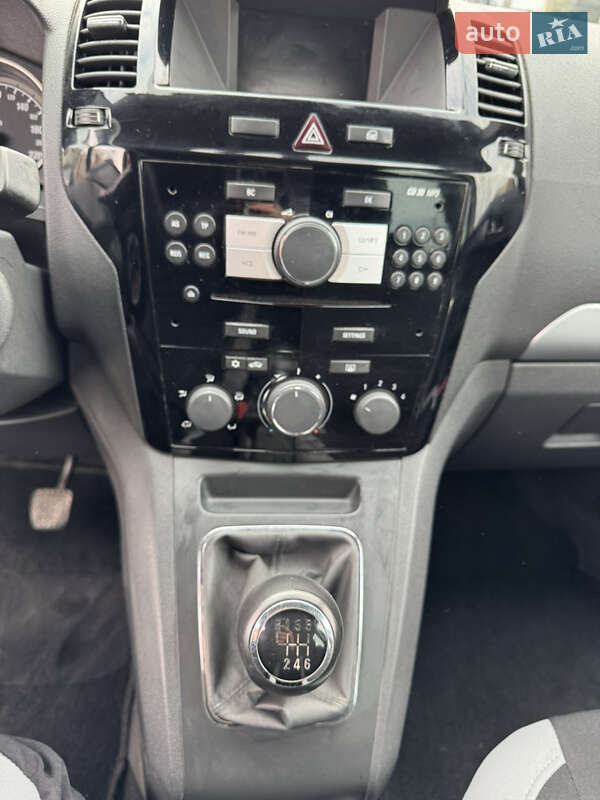Минивэн Opel Zafira 2011 в Львове фото 10 Минивэн Opel Zafira 2011 в Львове