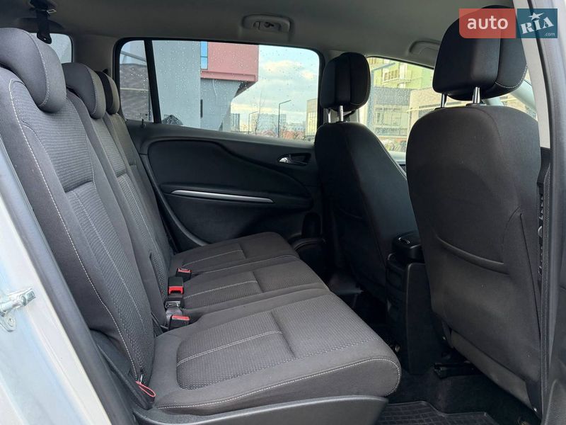 Микровэн Opel Zafira 2014 в Львове