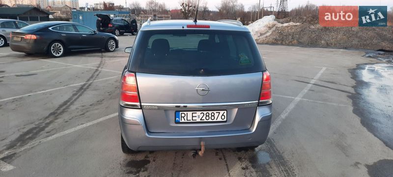 Минивэн Opel Zafira 2007 в Буче