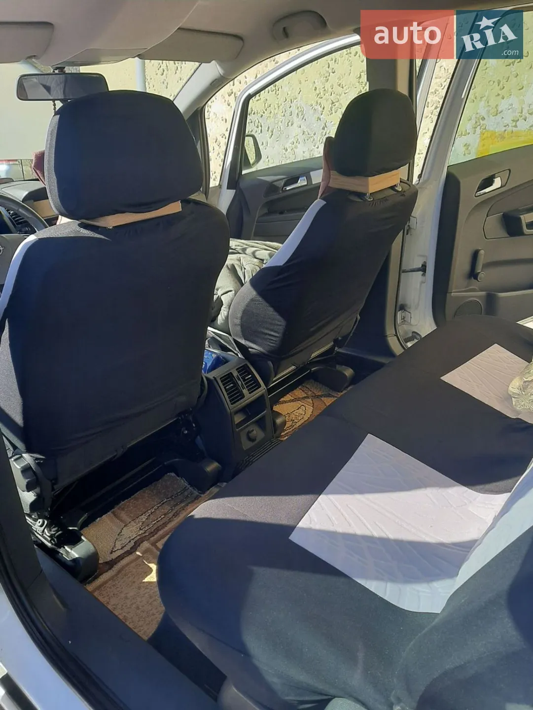 2010 Opel Zafira - мініатюра 14