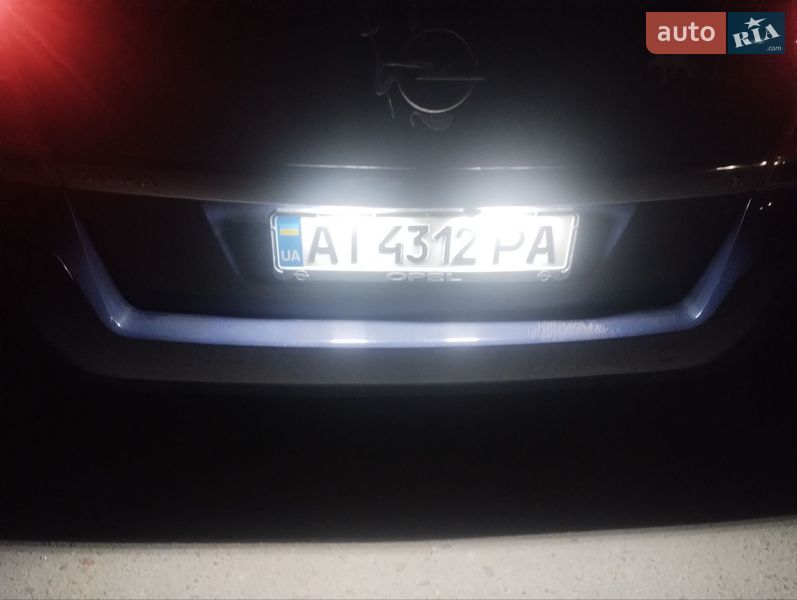 Минивэн Opel Zafira 2008 в Ракитном