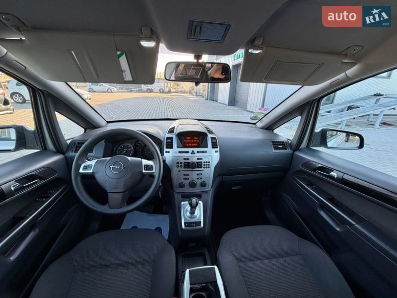 Минивэн Opel Zafira 2009 в Владимире