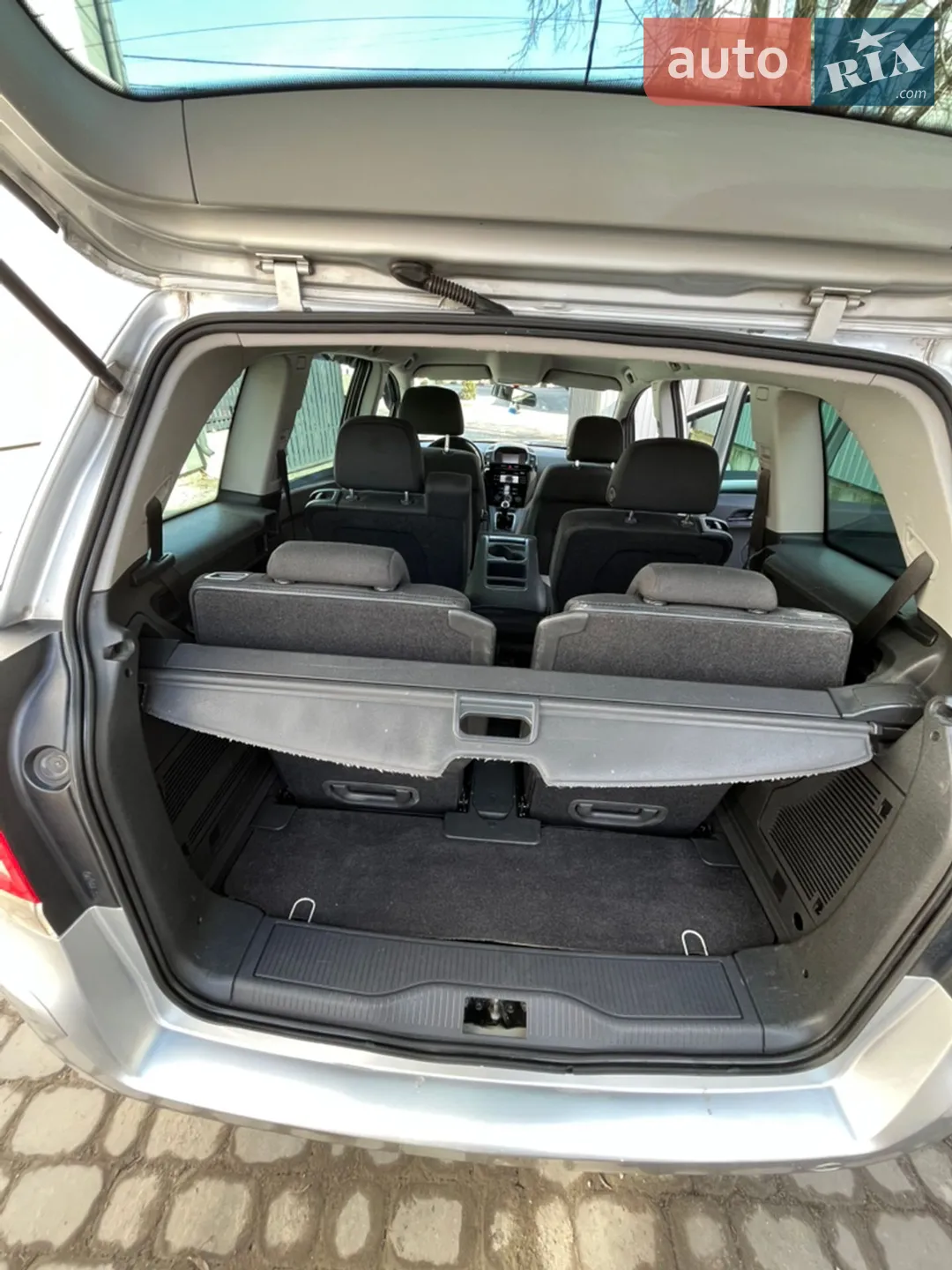 2010 Opel Zafira - мініатюра 11