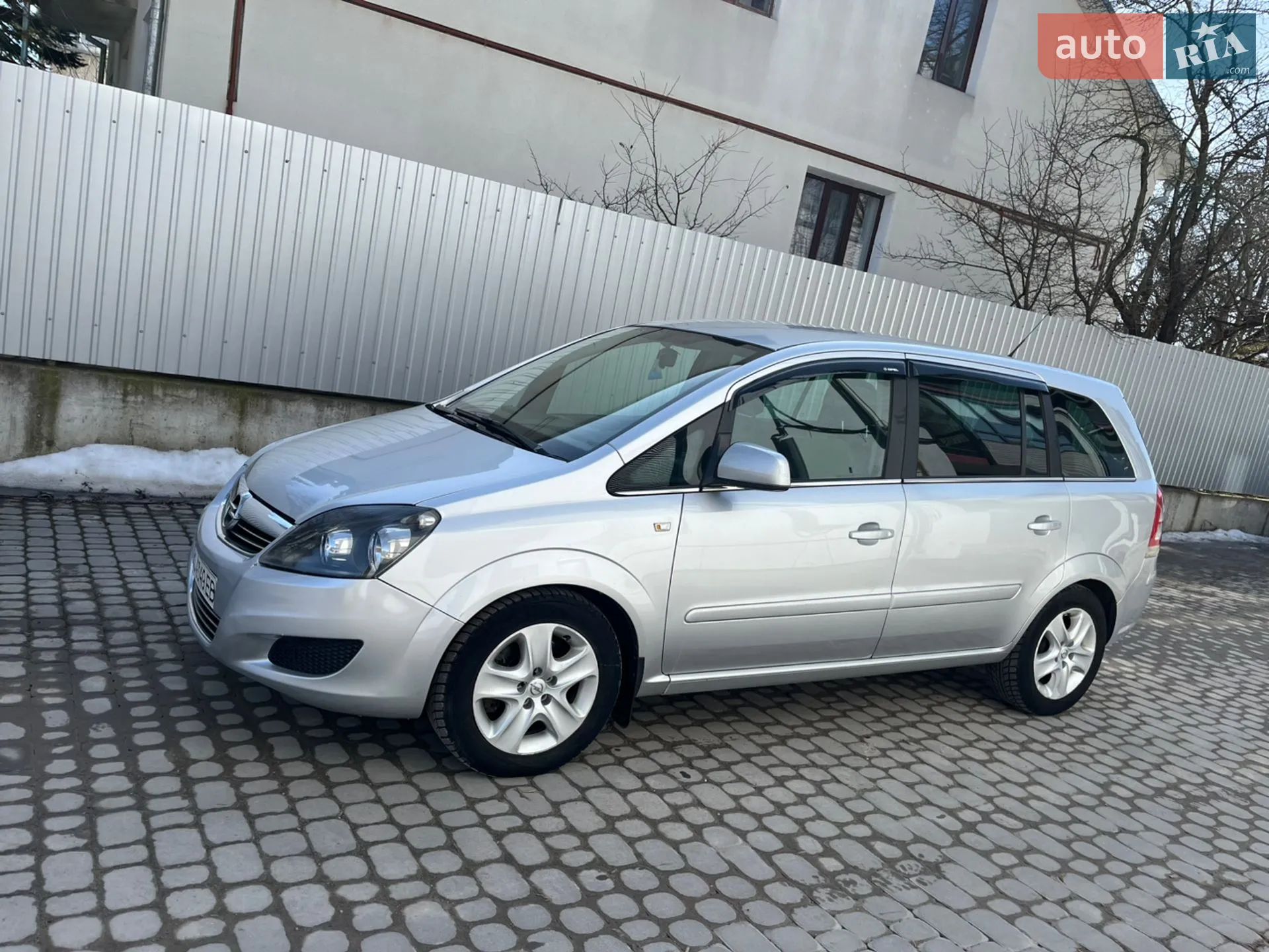 2010 Opel Zafira - мініатюра 16