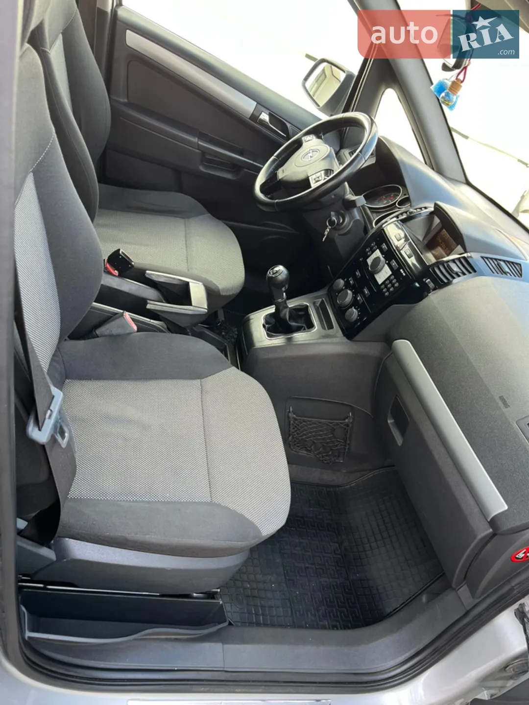 2010 Opel Zafira - мініатюра 19