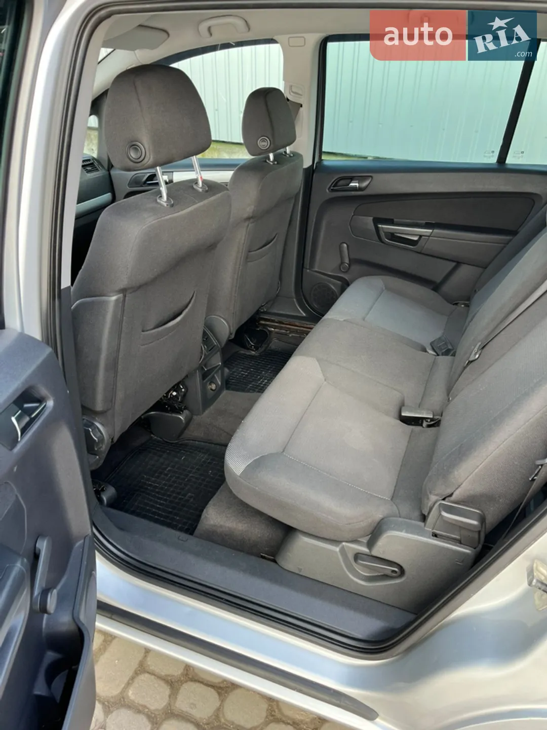 2010 Opel Zafira - мініатюра 24