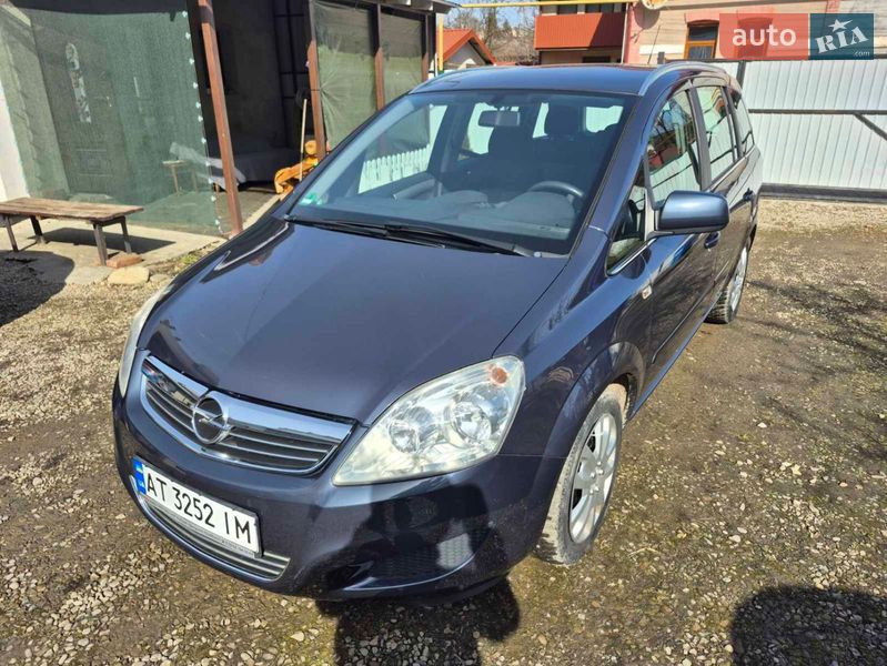 Минивэн Opel Zafira 2009 в Коломые