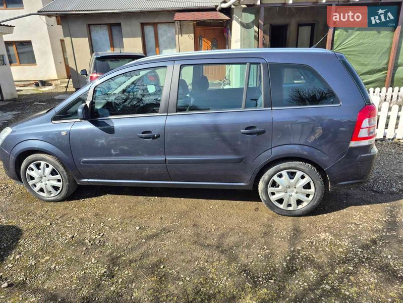 Минивэн Opel Zafira 2009 в Коломые