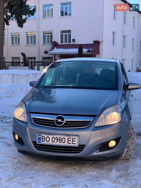 Минивэн Opel Zafira 2009 в Кременце