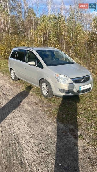 Минивэн Opel Zafira 2009 в Звягеле