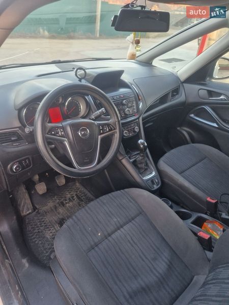 Микровэн Opel Zafira 2014 в Тячеве фото 9 Микровэн Opel Zafira 2014 в Тячеве