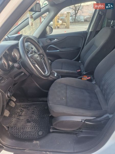 Микровэн Opel Zafira 2014 в Тячеве фото 11 Микровэн Opel Zafira 2014 в Тячеве