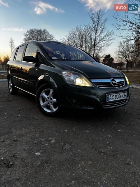 Минивэн Opel Zafira 2009 в Ратным