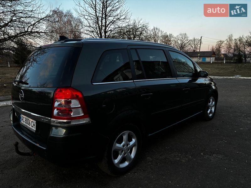 Минивэн Opel Zafira 2009 в Ратным