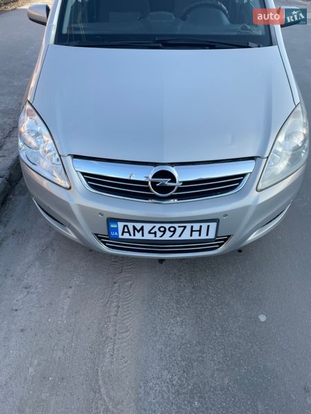 Минивэн Opel Zafira 2009 в Звягеле