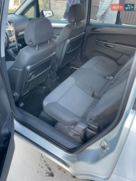 Минивэн Opel Zafira 2009 в Звягеле