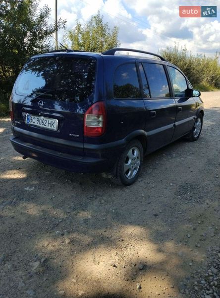 Минивэн Opel Zafira 2003 в Дрогобыче