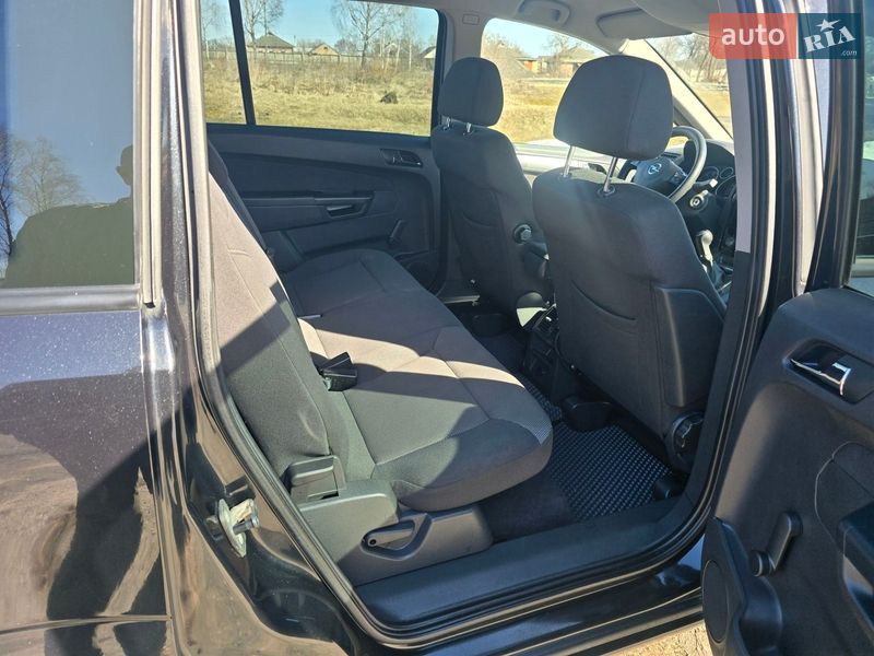 Минивэн Opel Zafira 2013 в Пирятине