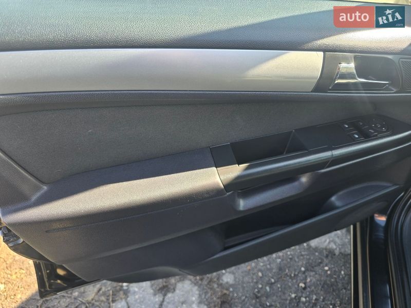 Минивэн Opel Zafira 2013 в Пирятине