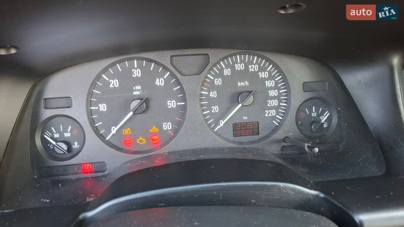 Минивэн Opel Zafira 2003 в Павлограде