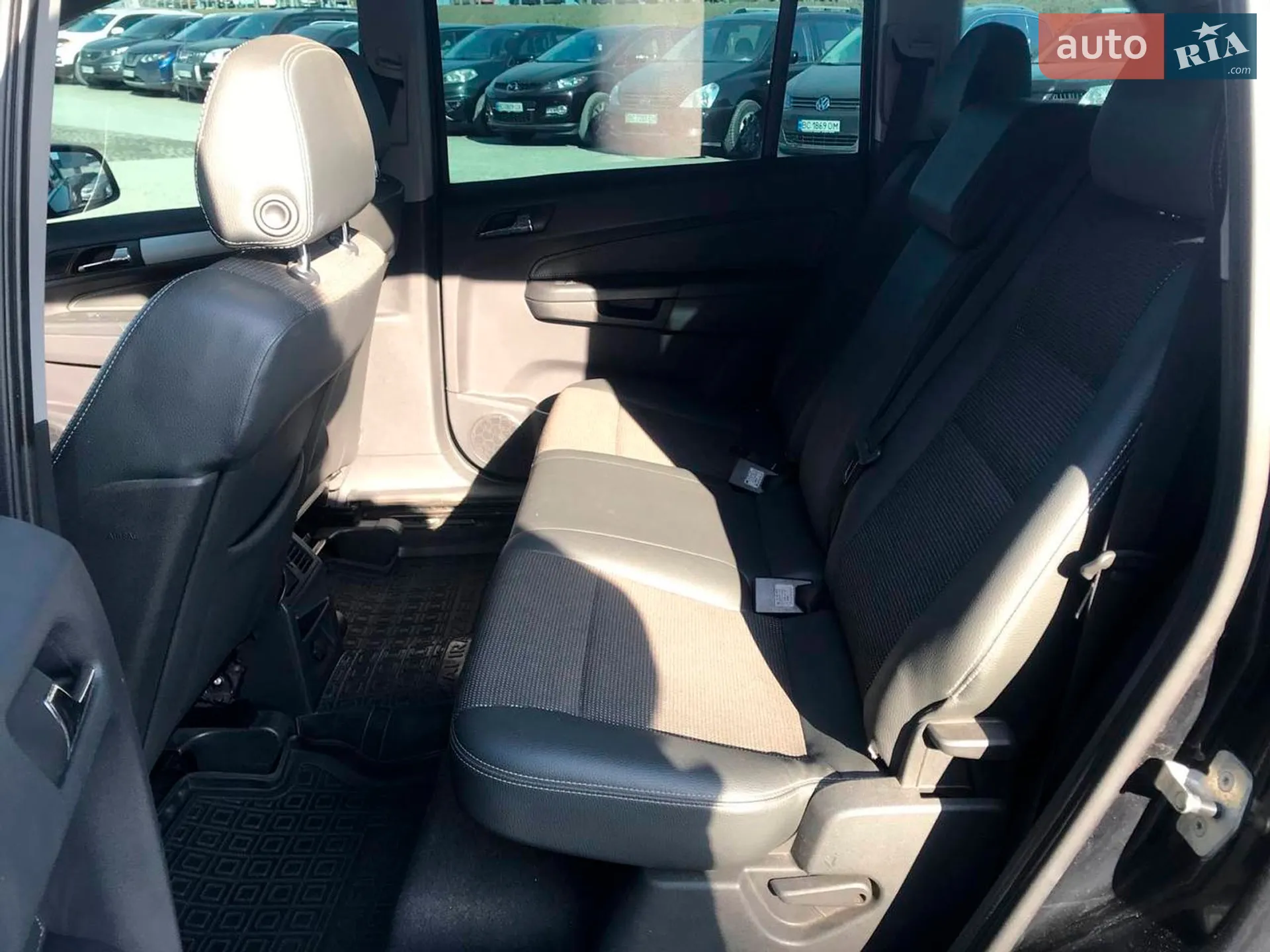 2010 Opel Zafira - мініатюра 13