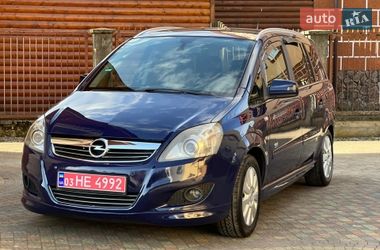 Минивэн Opel Zafira 2011 в Стрые