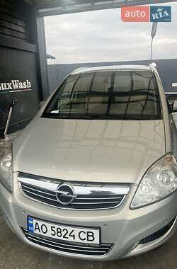 Мінівен Opel Zafira 2008 в Ужгороді