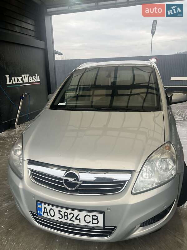 Opel Zafira 2008