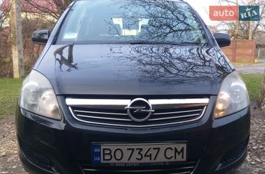 Минивэн Opel Zafira 2010 в Козове