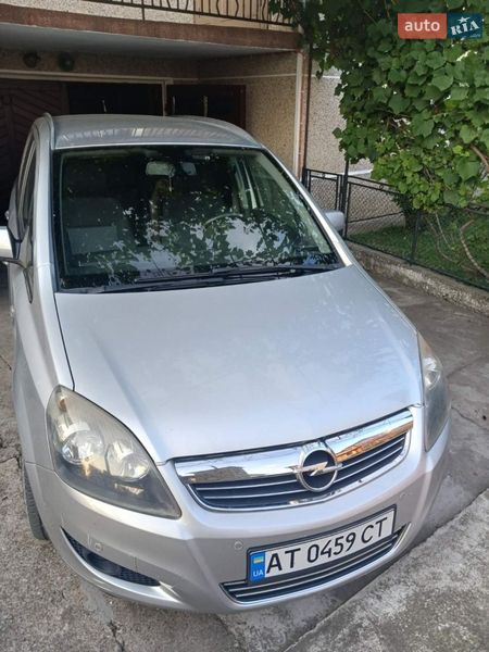 Минивэн Opel Zafira 2010 в Яремче фото 4 Минивэн Opel Zafira 2010 в Яремче