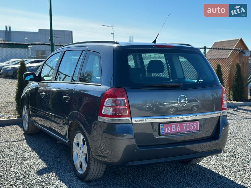 Мінівен Opel Zafira 2012 в Вінниці