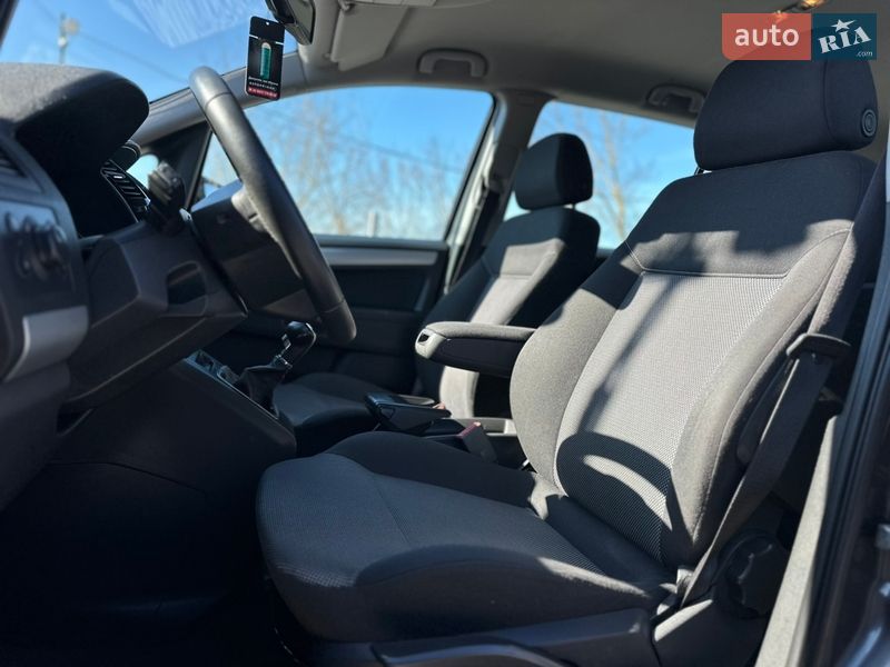 Мінівен Opel Zafira 2012 в Вінниці