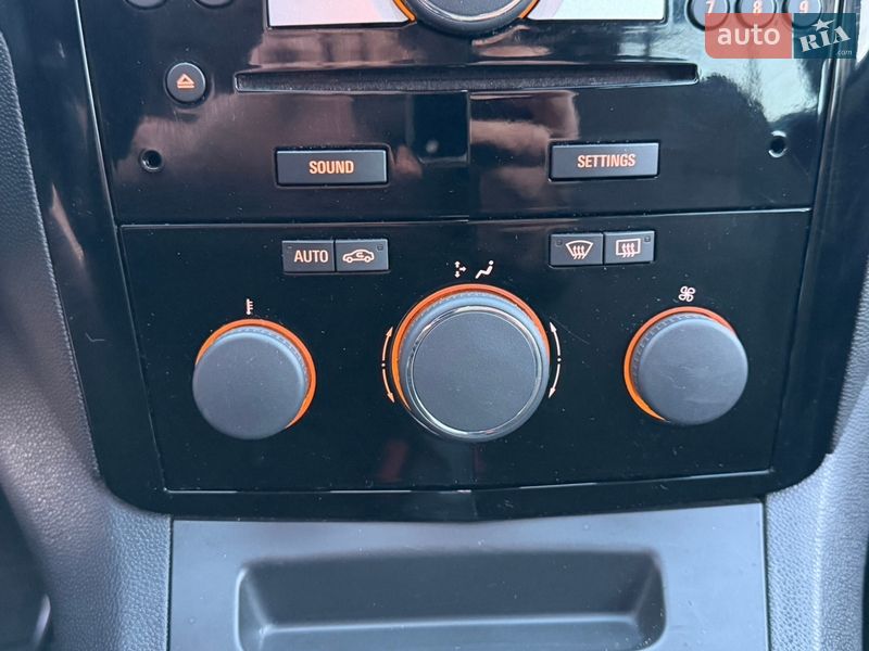 Минивэн Opel Zafira 2011 в Лубнах