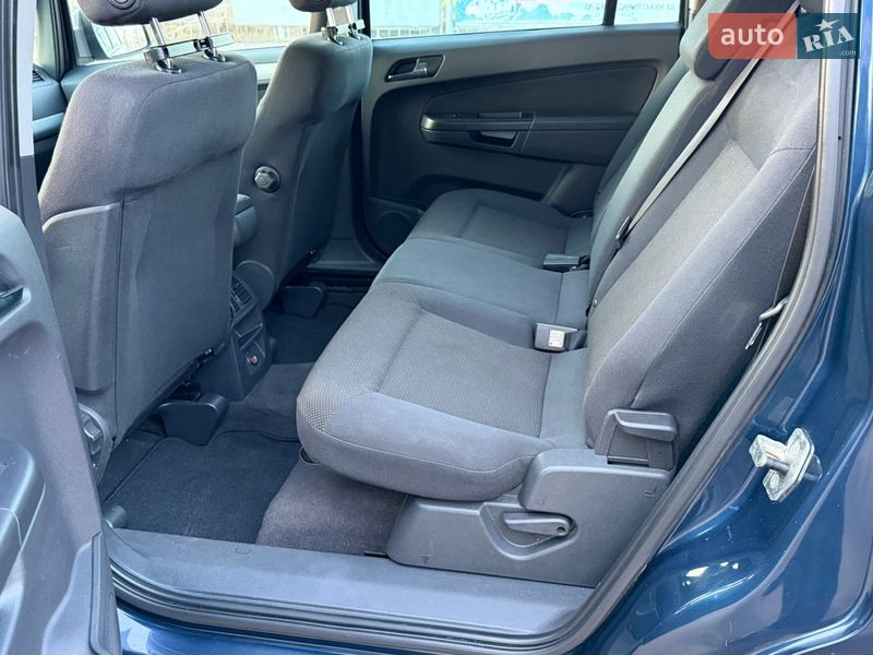 Минивэн Opel Zafira 2011 в Лубнах