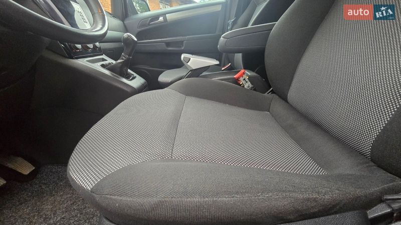 Минивэн Opel Zafira 2010 в Трускавце