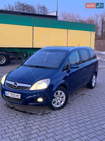 Минивэн Opel Zafira 2008 в Тернополе