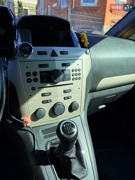 Минивэн Opel Zafira 2008 в Луцке
