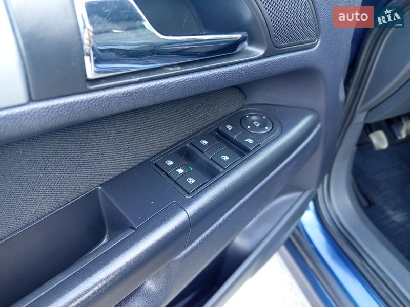 Минивэн Opel Zafira 2012 в Ровно