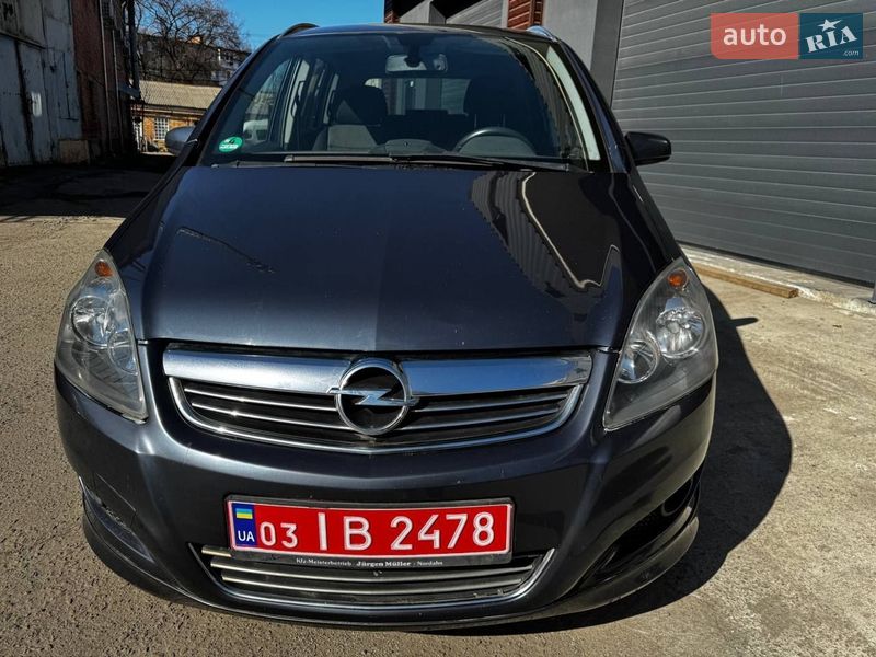 Минивэн Opel Zafira 2009 в Белой Церкви