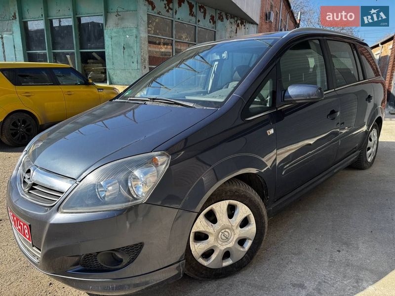 Минивэн Opel Zafira 2009 в Белой Церкви