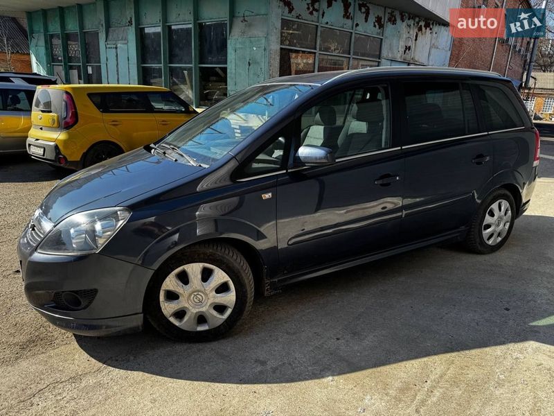 Минивэн Opel Zafira 2009 в Белой Церкви
