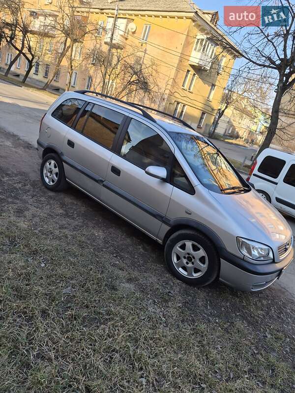 Минивэн Opel Zafira 2001 в Виннице