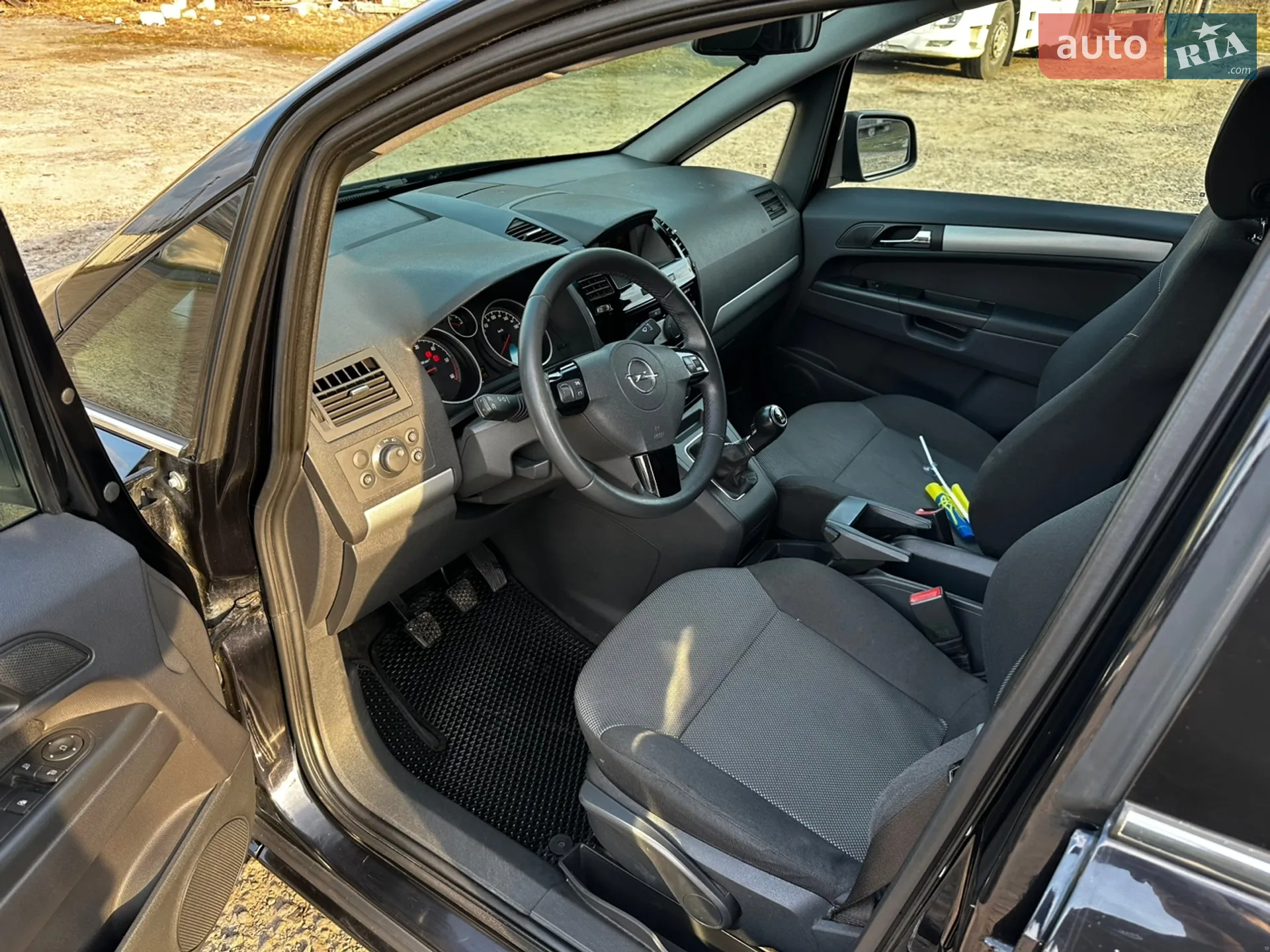 2011 Opel Zafira - мініатюра 22