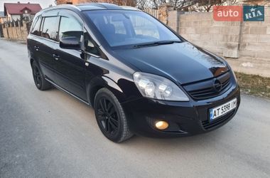 Минивэн Opel Zafira 2011 в Ивано-Франковске