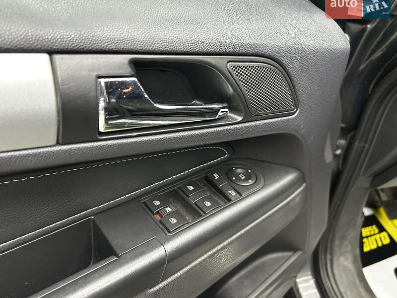 Минивэн Opel Zafira 2011 в Черновцах