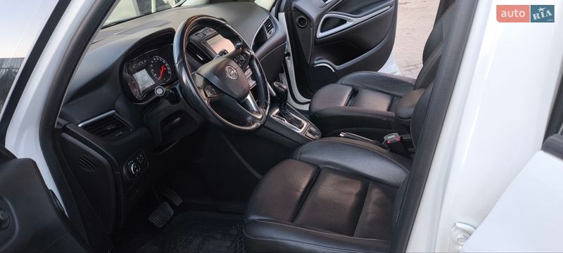 Минивэн Opel Zafira 2016 в Мукачево