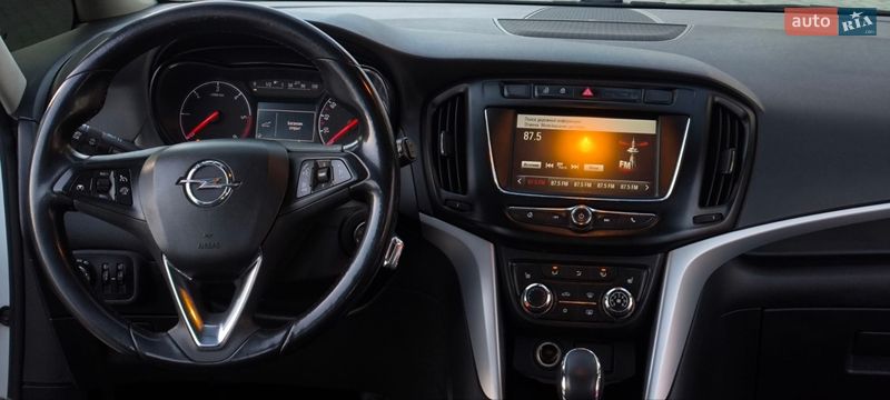 Минивэн Opel Zafira 2016 в Мукачево