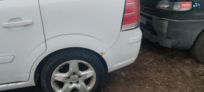 Минивэн Opel Zafira 2006 в Гожулах фото 16 Минивэн Opel Zafira 2006 в Гожулах