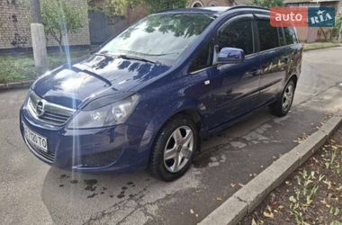 Минивэн Opel Zafira 2011 в Кривом Роге