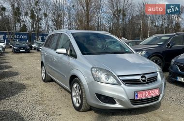 Минивэн Opel Zafira 2009 в Луцке